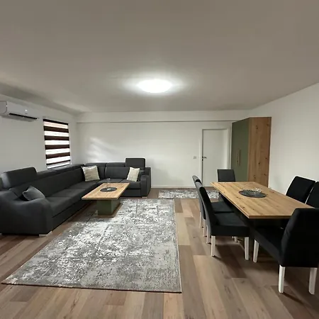 Apartment Luxury Pyramid Ii *