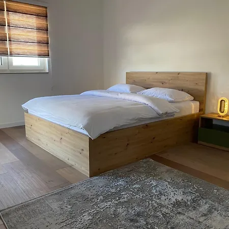 Luxury Pyramid Ii ויסוקו